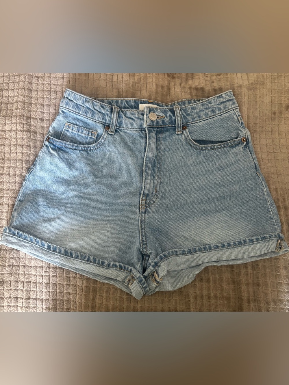 H&M Light Blue High-Waist Denim Shorts SZ 4